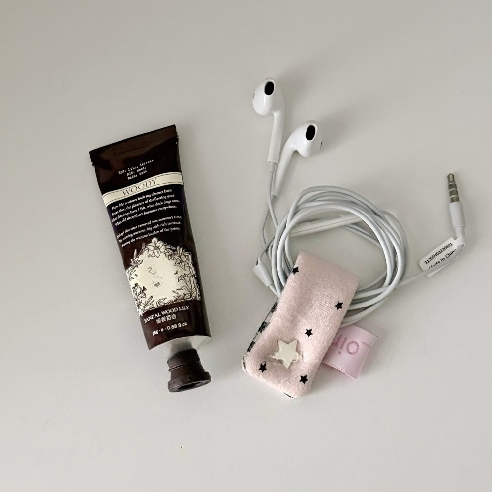 Aksesori Dekorasi Earphone Kor - Cable Management Bag ulasan dan harga